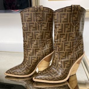 Fendi Printed Cowboy Boots size 41